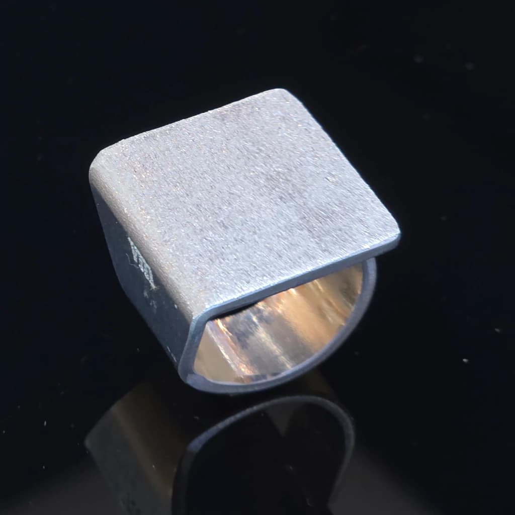 Anillo CUADRADO Reflex